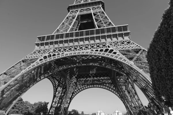 Torre Eiffel em Paris, França — Fotografia de Stock