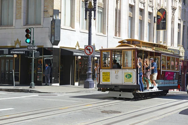 San Francisco, 캘리포니아에 있는 케이블 카 — 스톡 사진