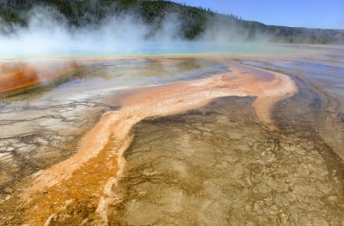Grand Prizmatik Bahar, Midway Havzası, Yellowstone Milli Parkı