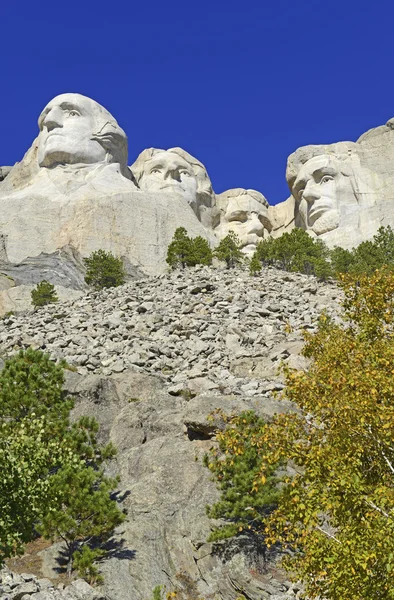Mount Rushmore National Memorial, símbolo de América ubicado en Black Hills, Dakota del Sur, EE.UU. . — Foto de Stock