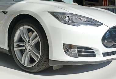 Tesla Motors Model S ekranda