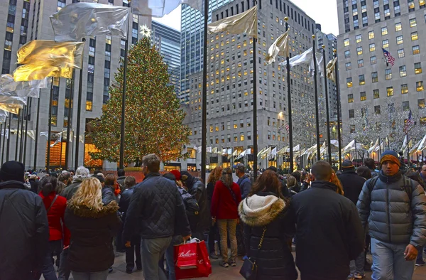 Vánoční strom v Rockefeller Center v New Yorku — Stock fotografie