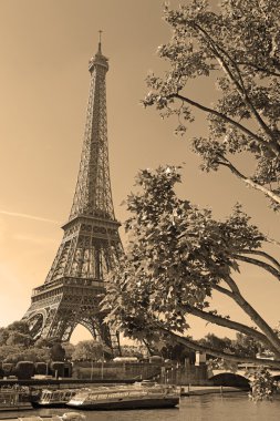 İkonik Eyfel Kulesi, Paris Fransa