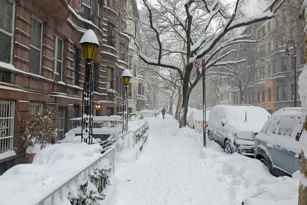 Hóval borított street, Manhattan, New York — Stock Fotó