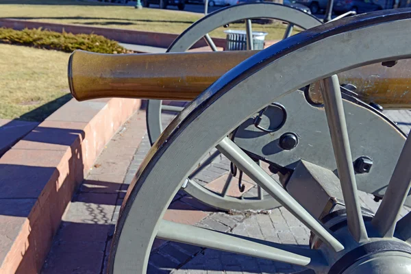 Historic Civil War era cannon in Denver Colorado — Stock Photo, Image