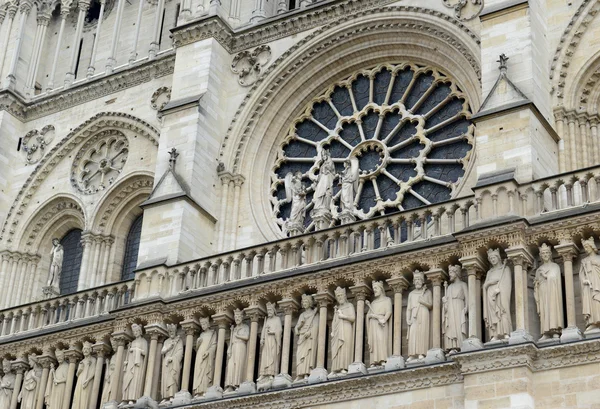 Close up of artwork and carvings in the Notre Dame Cathedral, Paris, France — Stock Photo, Image