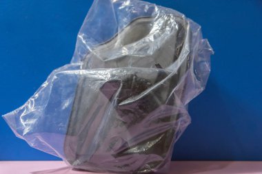 Otomatik vites filtresi. Otomobil iletim bileşeni. 2006 Ford Füzyon yağ filtresi. Yedek parça. Filtreleme bileşeni. Otomatik parçalar.