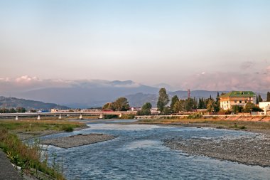 Rusya. Sochi. Adler. Eylül ayında Mzımta Nehri
