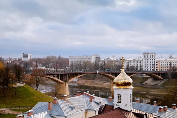Most przez rzekę Dzwiny zachodniej. Vitebsk. Białoruś — Zdjęcie stockowe