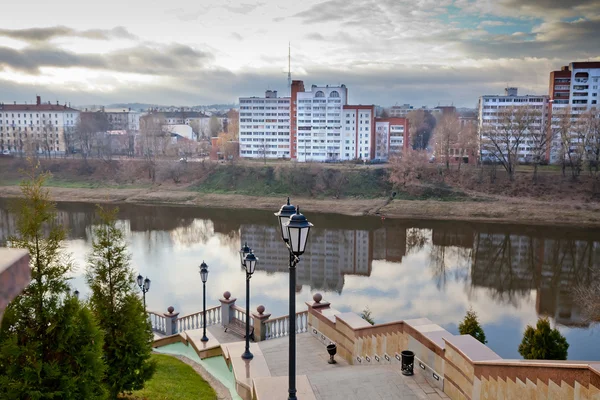 Schody do rzeki. Vitebsk. Republika Białoruś — Zdjęcie stockowe