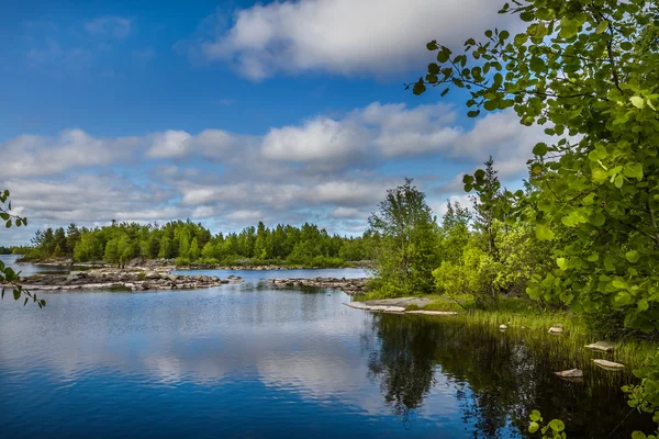 Het meer in Karelië — Stockfoto