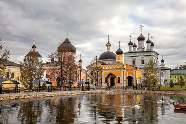 Hemelvaart van David woestijn. Mannelijke klooster. Rusland. Moskou regio — Stockfoto