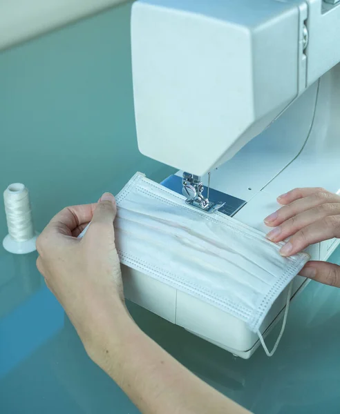 Sewing Masks Viruses Prevent Pandemic — Stock Photo, Image