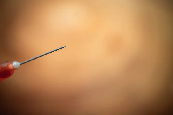 鳥インフルエンザワクチン注射針 — ストック写真