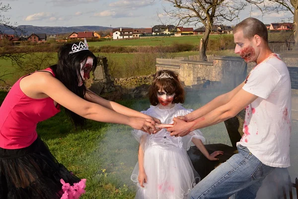 Ataque zumbi — Fotografia de Stock