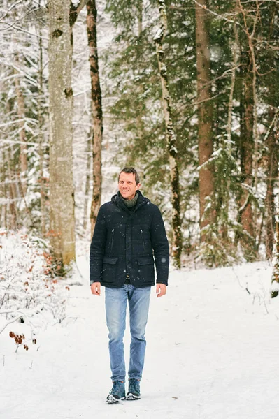 Outdoor Winter Portrait Middle Age Man Snowy Forest Wearing Jacket — Stock Photo, Image