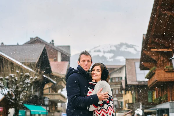 Winter Portrait Happy Romantic Couple Posing — Stock Photo, Image