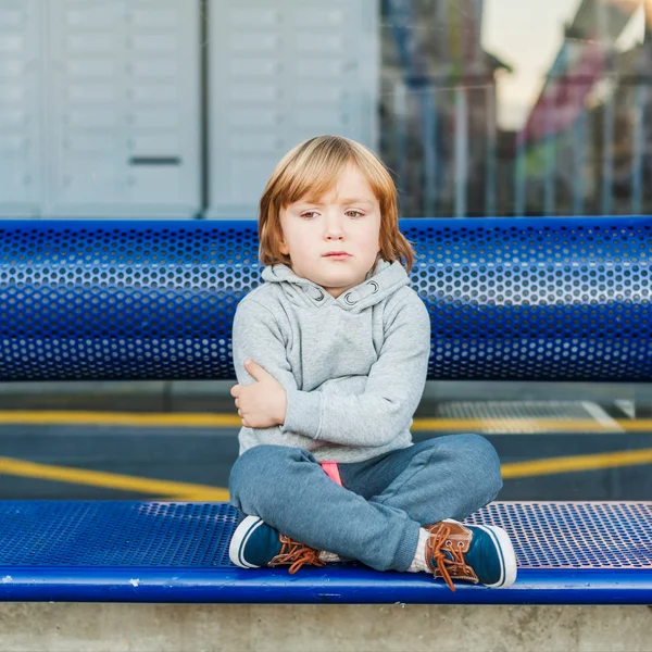 Niño triste — Foto de Stock