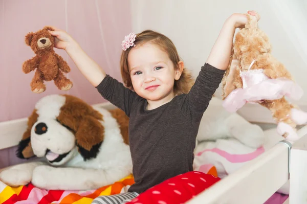 Interior portrait of a cute toddler girl in her room — Stock Photo, Image