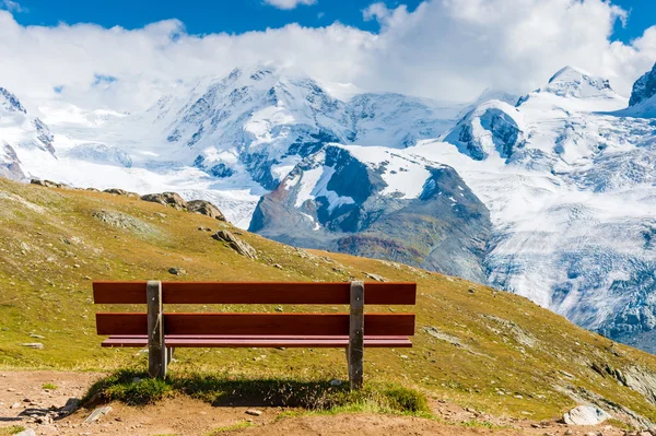 Bench with the view on Gornergrat glacier, Switzerland — 图库照片