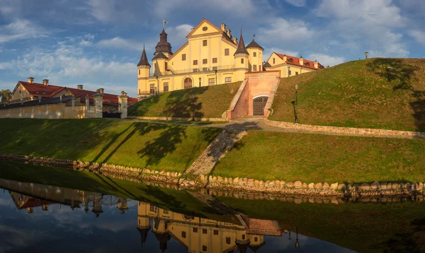 Niasvizh kasteel, Wit-Rusland — Stockfoto