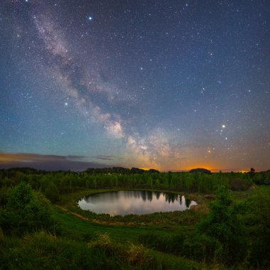 Stary gece manzarası 
