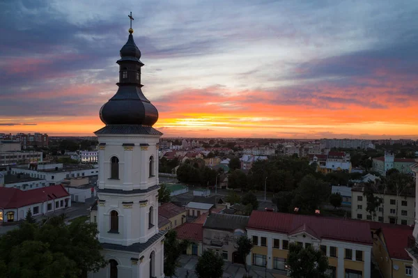 Céu Tarde Bonito Sobre Cidade Pinsk Bielorrússia — Fotografia de Stock