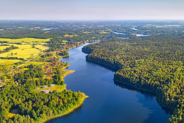Douzha Gölü (Belarus) kuş bakışı