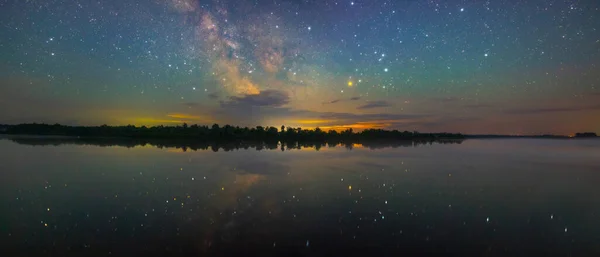 Râul Nipru Dniapro Sub Cerul Înstelat — Fotografie, imagine de stoc