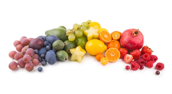 Frutas frescas maduras como un arco iris — Foto de Stock