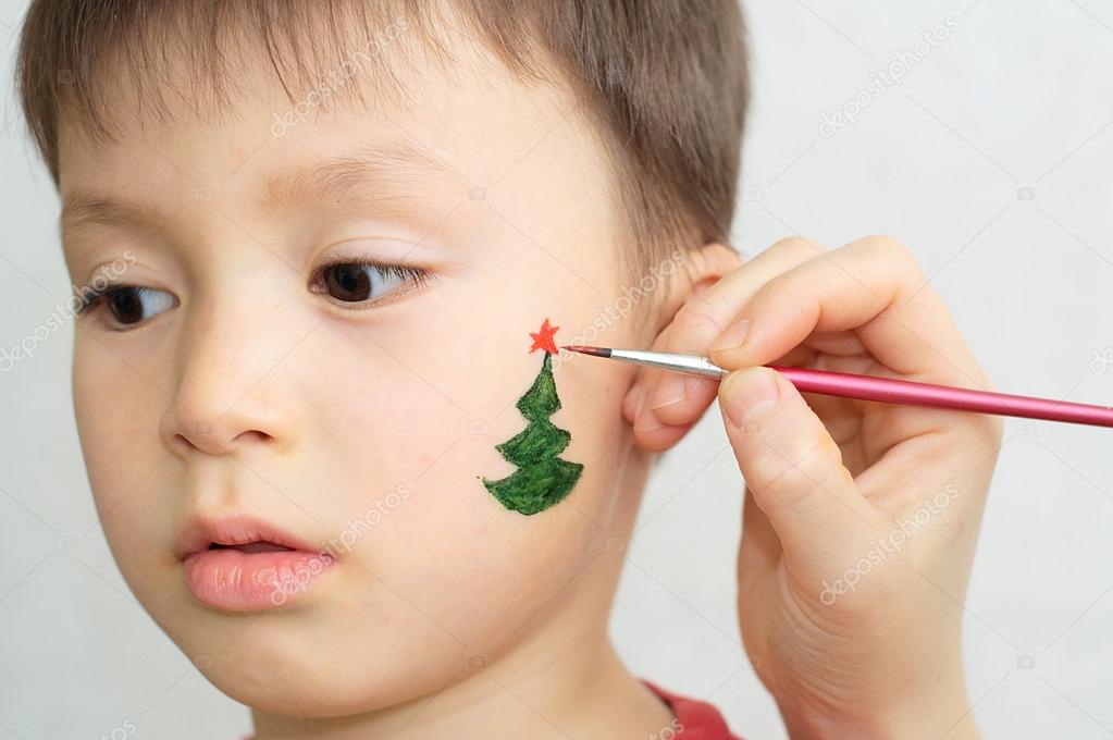 Peinture visage garçon pour la fête de Noël image libre de droit par  Aynur_sib © #105695928