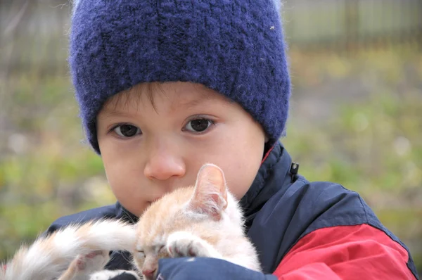 Sarılma kedi sıcak çocuk giyim