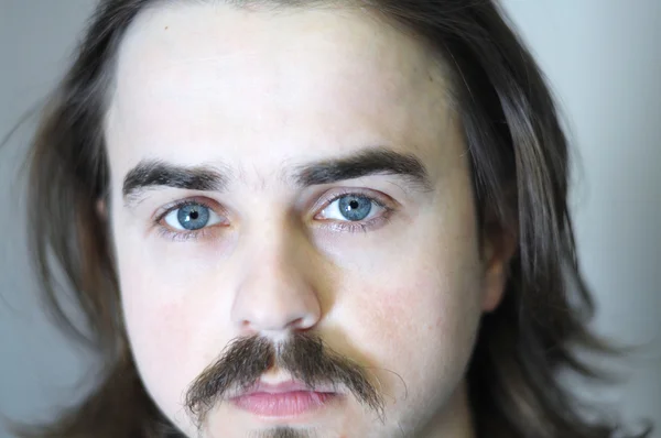 Cara de homem pensante com aparência de barba — Fotografia de Stock