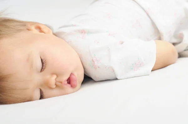 Retrato do bebê dormindo — Fotografia de Stock