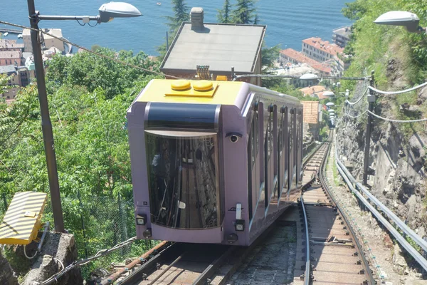 Como Brunate funicular em Brunate — Fotografia de Stock