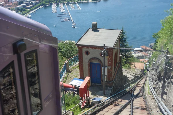 Como Brunate funicular em Brunate — Fotografia de Stock