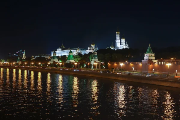 Muro Rojo del Kremlin en Moscú — Foto de Stock