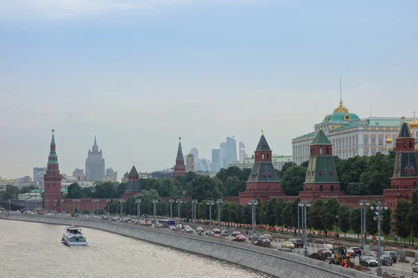 Muro Rojo del Kremlin en Moscú — Foto de Stock