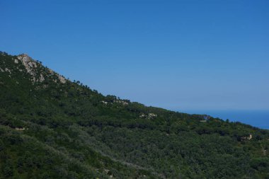 Monte Capanne, Elba, İtalya dağlarının manzarası