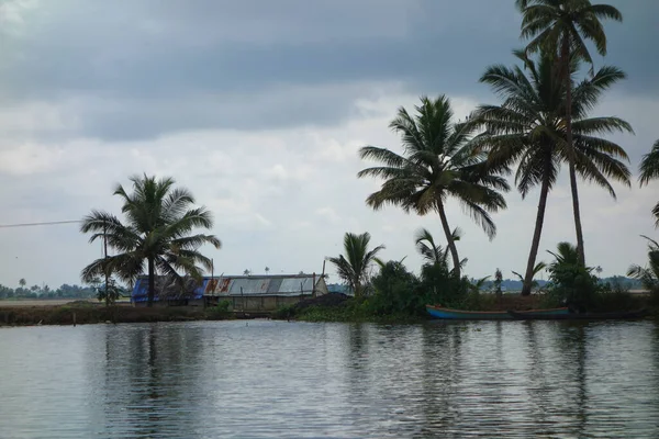 Backwaters Nätverk Bräckta Laguner Sjöar Kanaler Och Floder Kerala Indien — Stockfoto