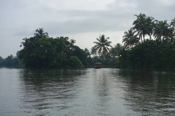 Rozlewiska Sieci Słonawych Lagun Jezior Kanałów Rzek Kerala Indie — Zdjęcie stockowe