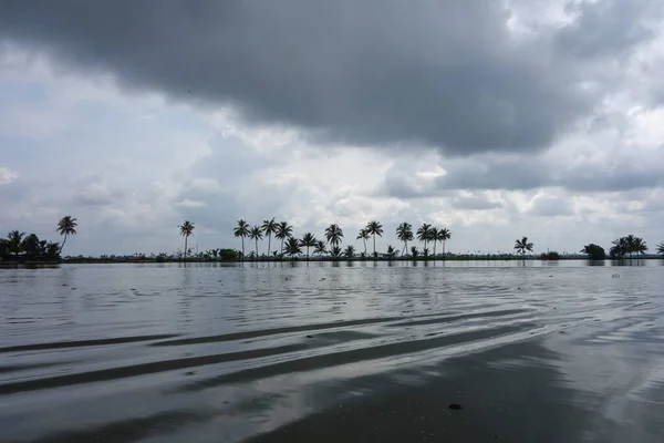 Red Lagunas Salobres Lagos Canales Ríos Kerala India —  Fotos de Stock