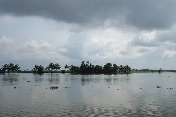 Red Lagunas Salobres Lagos Canales Ríos Kerala India —  Fotos de Stock