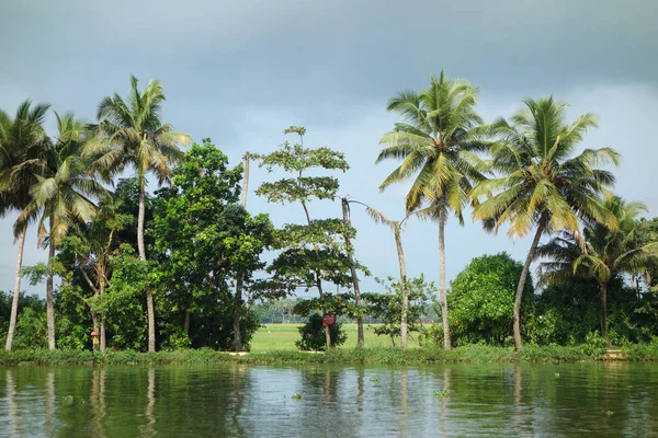 Kerala India Circa Οκτωβριοσ 2017 Δίκτυο Υφάλμυρων Λιμνοθαλασσών Λιμνών Καναλιών Φωτογραφία Αρχείου