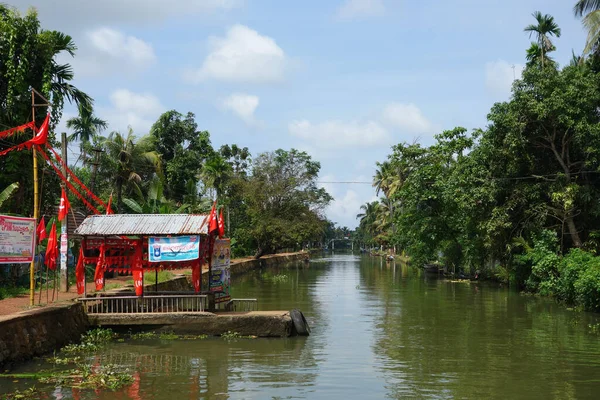Kerala India Circa Październik 2017 Rozlewiska Sieci Słonawych Lagun Jezior — Zdjęcie stockowe
