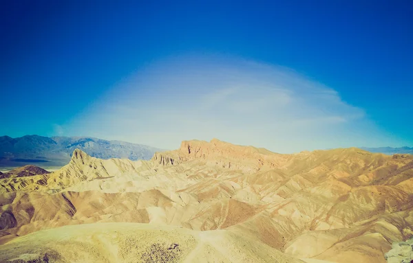 Mirada retro Zabriskie Point en Valle de la Muerte — Foto de Stock