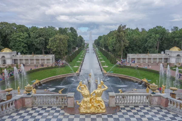 Jardin du Palais Peterhof — Photo