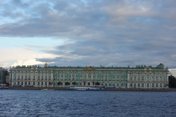Palais d'hiver à Saint-Pétersbourg Russie — Photo