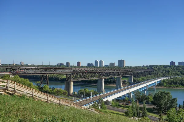 Rivière Saskatchewan Nord à Edmonton — Photo