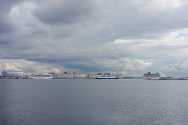 Neva Nehri, St Petersburg — Stok fotoğraf